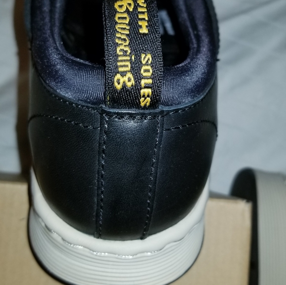 Black Sneakers - Picture 3 of 7